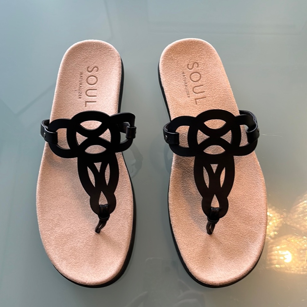 Woman’s soul neutralizer flip-flop size 40 brand new condition black